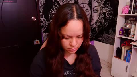 Snapshot of magic_clairewitch chatting on September 20, 12:39 pm Claire online show from September 20, 12:39 pm