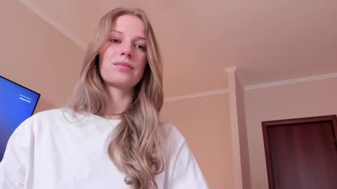 Alice  online show from March 28, 10:37 am