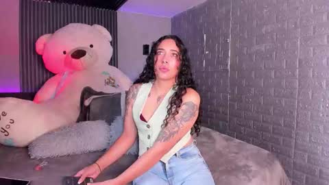 magic_ivone online show from February 19, 12:01 pm
