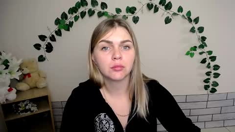 magic_katarina_ online show from January 9, 8:03 am