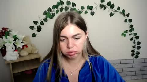 magic_katarina_ online show from October 8, 7:50 am