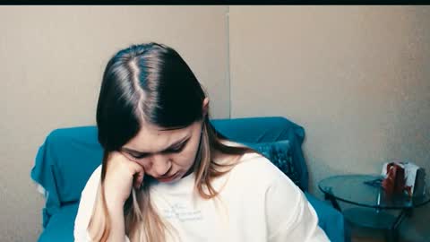 magic_katarina_ online show from October 28, 3:36 pm