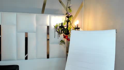 Snapshot of magic_marg chatting on December 26, 8:00 pm Marge online show from December 26, 8:00 pm