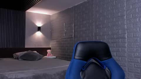 Snapshot of magic_marg chatting on January 6, 10:12 pm Marge online show from January 6, 10:12 pm