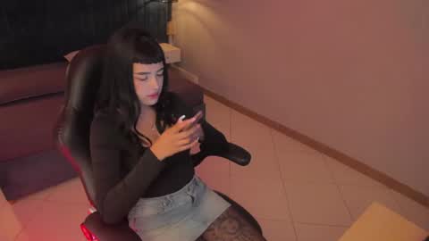 Snapshot of magic_zantana chatting on June 23, 7:01 pm Zantana online show from June 23, 7:01 pm