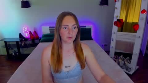 Snapshot of magiceyess chatting on June 13, 8:45 am Lili and Bella online show from June 13, 8:45 am