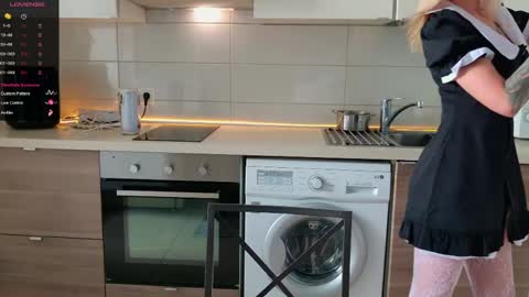 MagicLove online show from April 14, 10:32 am