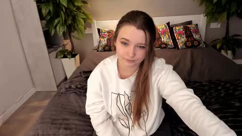 Emily online show from October 9, 1:53 pm