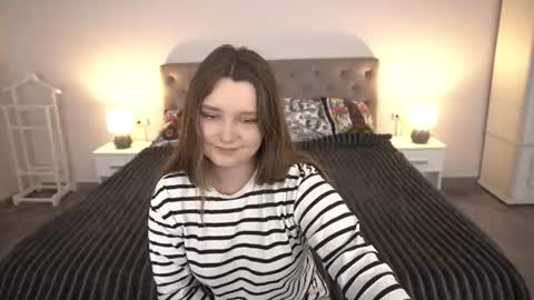 Emily online show from June 17, 12:40 pm