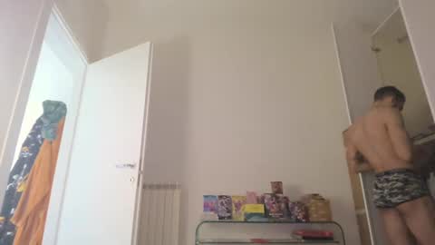 Snapshot of magicsempai chatting on February 21, 12:17 pm Magicsempai online show from February 21, 12:17 pm