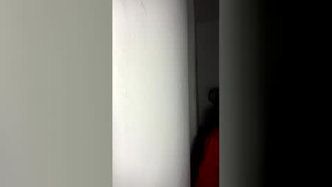 Snapshot of magieethomsonn chatting on March 3, 10:10 am Magiee online show from March 3, 10:10 am