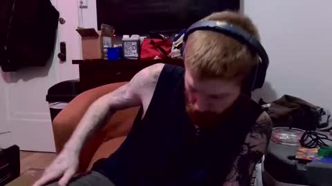 Snapshot of magnetic77slav chatting on January 7, 12:24 am magnetic77slav online show from January 7, 12:24 am