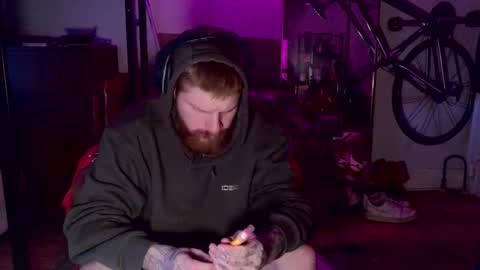 Snapshot of magnetic77slav chatting on January 12, 1:27 pm magnetic77slav online show from January 12, 1:27 pm