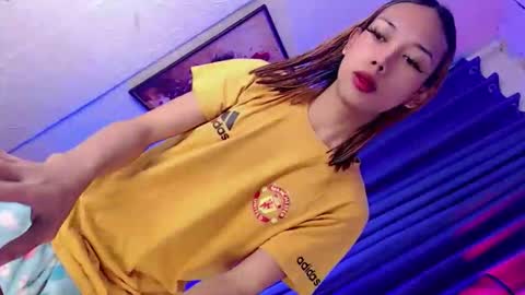 Snapshot of magnifecentcock69_mocah chatting on October 22, 11:21 am Mocah online show from October 22, 11:21 am