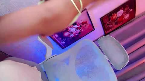 Mocah online show from March 3, 2:34 pm