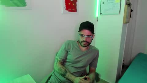     online show from March 20, 10:36 pm