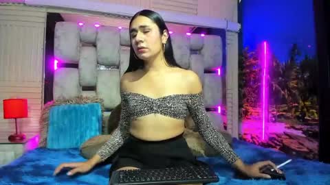 mahiara hot online show from June 21, 2:52 pm