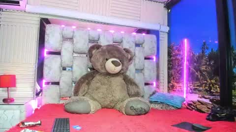 mahiara hot online show from July 1, 1:24 pm