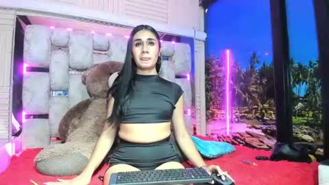mahiara hot online show from July 3, 1:28 pm
