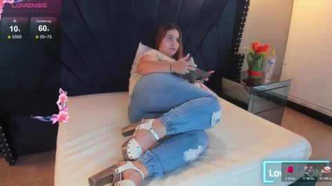 MAHIA online show from October 20, 1:22 pm