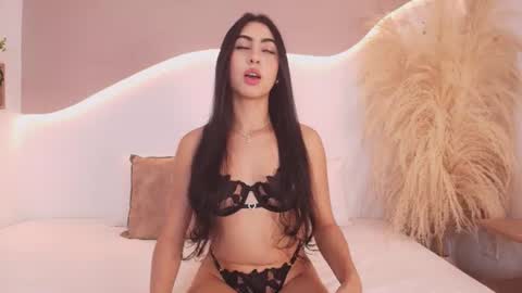 Snapshot of maia_lia_ chatting on July 8, 10:03 pm MAIA LIA online show from July 8, 10:03 pm