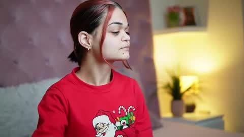  Maia  online show from January 9, 11:06 pm