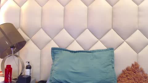 Maia  online show from January 23, 6:45 pm