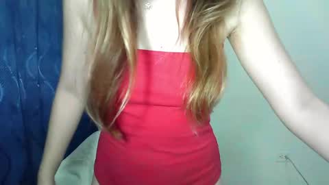 MaiaRosse  online show from May 29, 3:15 am