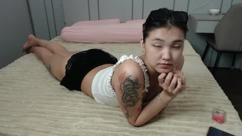 maiaxoxo online show from May 7, 12:21 pm