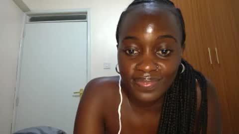 Snapshot of maicymiranda chatting on January 24, 5:32 pm TO MY GOOD SUPPORTERS KINDLY MAKE MY WISHES COME TRUE I LOVE YOU ALL I AM UNWELL BUT I WILL BE BACK SOON online show from January 24, 5:32 pm