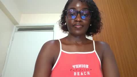 Snapshot of maicymiranda chatting on March 10, 10:15 am TO MY GOOD SUPPORTERS KINDLY MAKE MY WISHES COME TRUE I LOVE YOU ALL I AM UNWELL BUT I WILL BE BACK SOON online show from March 10, 10:15 am