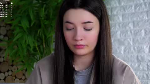 Lucy online show from March 24, 3:33 am