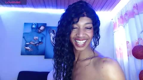 Bella Maidi online show from December 22, 4:38 pm