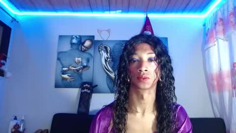 Bella Maidi online show from January 19, 8:09 pm