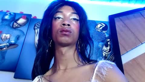 Bella Maidi online show from March 6, 7:54 pm