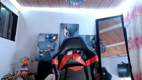 Bella Maidi online show from September 13, 11:21 am