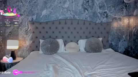 Snapshot of maiia_cute chatting on September 22, 3:30 am Maiia Cute  online show from September 22, 3:30 am