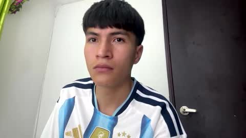 maikitol online show from April 26, 7:06 am