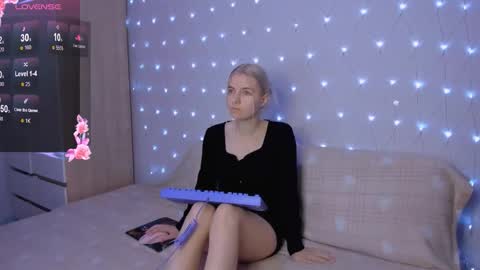 Your kitty online show from September 11, 3:34 pm