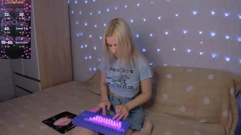 Your kitty online show from February 5, 3:44 am