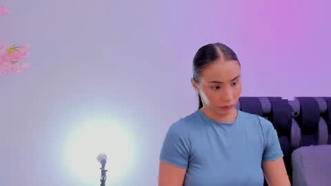 Maily  online show from April 10, 8:02 pm