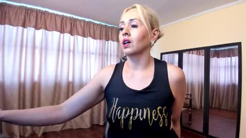 Carolina Barrantes Munera online show from November 12, 11:43 am