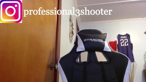 Snapshot of mainecollegeboy chatting on January 26, 12:33 pm mainecollegeboy online show from January 26, 12:33 pm