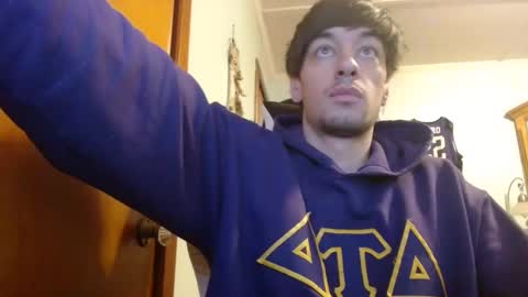 Snapshot of mainecollegeboy chatting on March 12, 11:09 am mainecollegeboy online show from March 12, 11:09 am