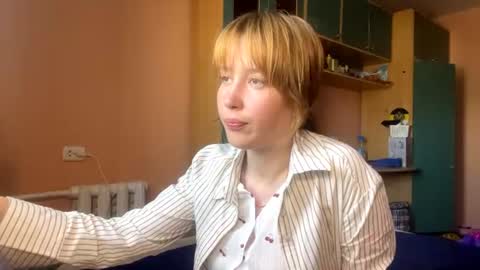 Snapshot of maisawin chatting on June 17, 1:45 pm Evie online show from June 17, 1:45 pm