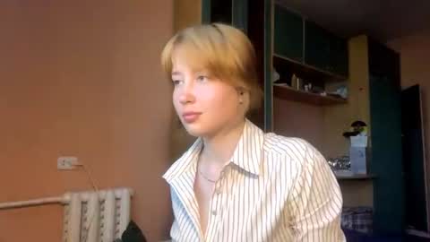 Snapshot of maisawin chatting on June 18, 3:16 pm Evie online show from June 18, 3:16 pm