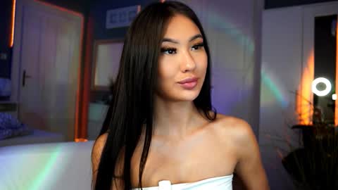 Snapshot of maistream chatting on November 18, 7:40 pm Mai online show from November 18, 7:40 pm