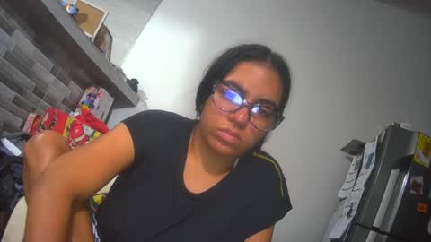 Snapshot of maite2020 chatting on December 5, 10:55 am maite2020 online show from December 5, 10:55 am