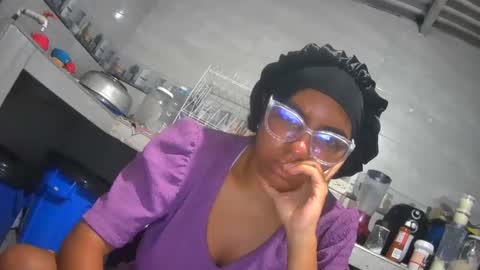 Snapshot of maite2020 chatting on December 6, 11:00 am maite2020 online show from December 6, 11:00 am