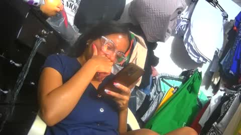 Snapshot of maite2020 chatting on December 8, 11:51 pm maite2020 online show from December 8, 11:51 pm